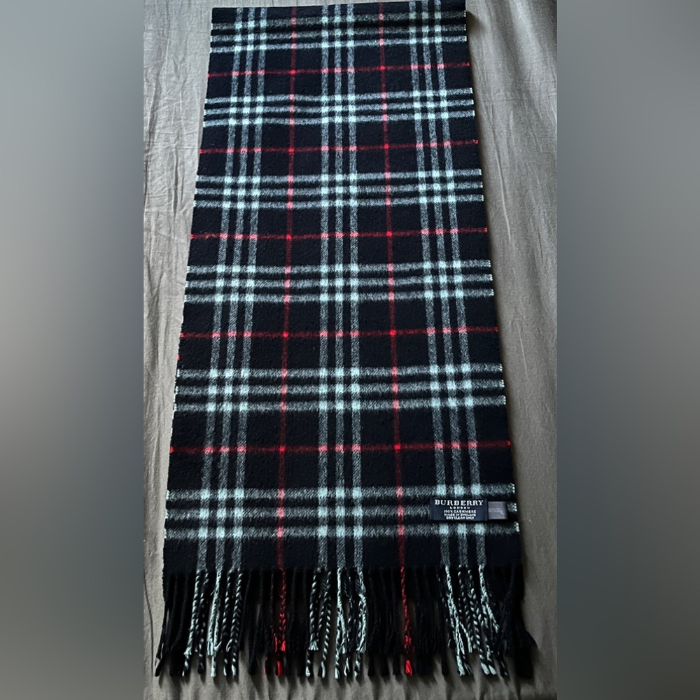 Burberry 100% Cashmere Scarf
